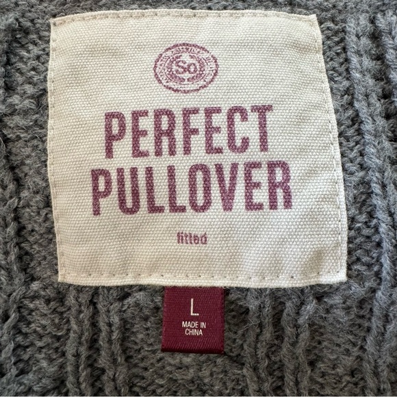 SO Soft Grey Cable Knit Pullover Sweater – Classic & Cozy - Picture 5 of 6